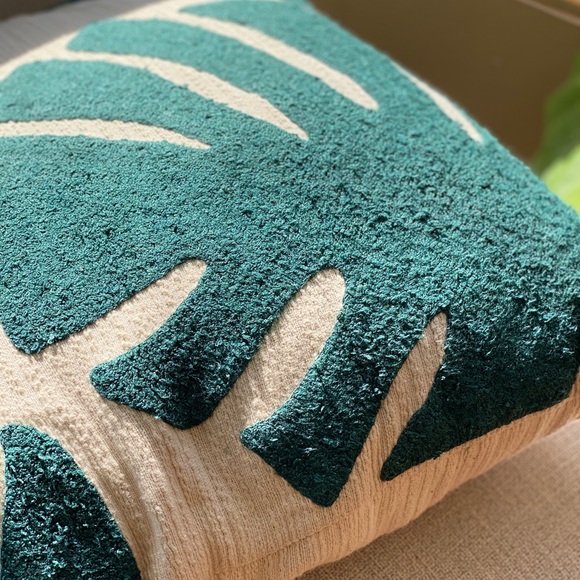 UO Home monstera pillows - Picture 2 of 5